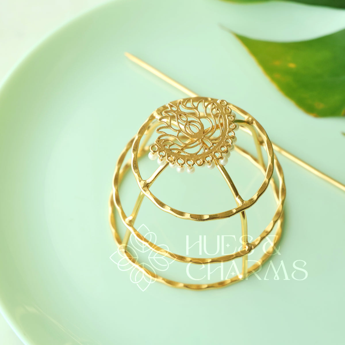GOLDEN LOTUS HAIR BUN CAGE
