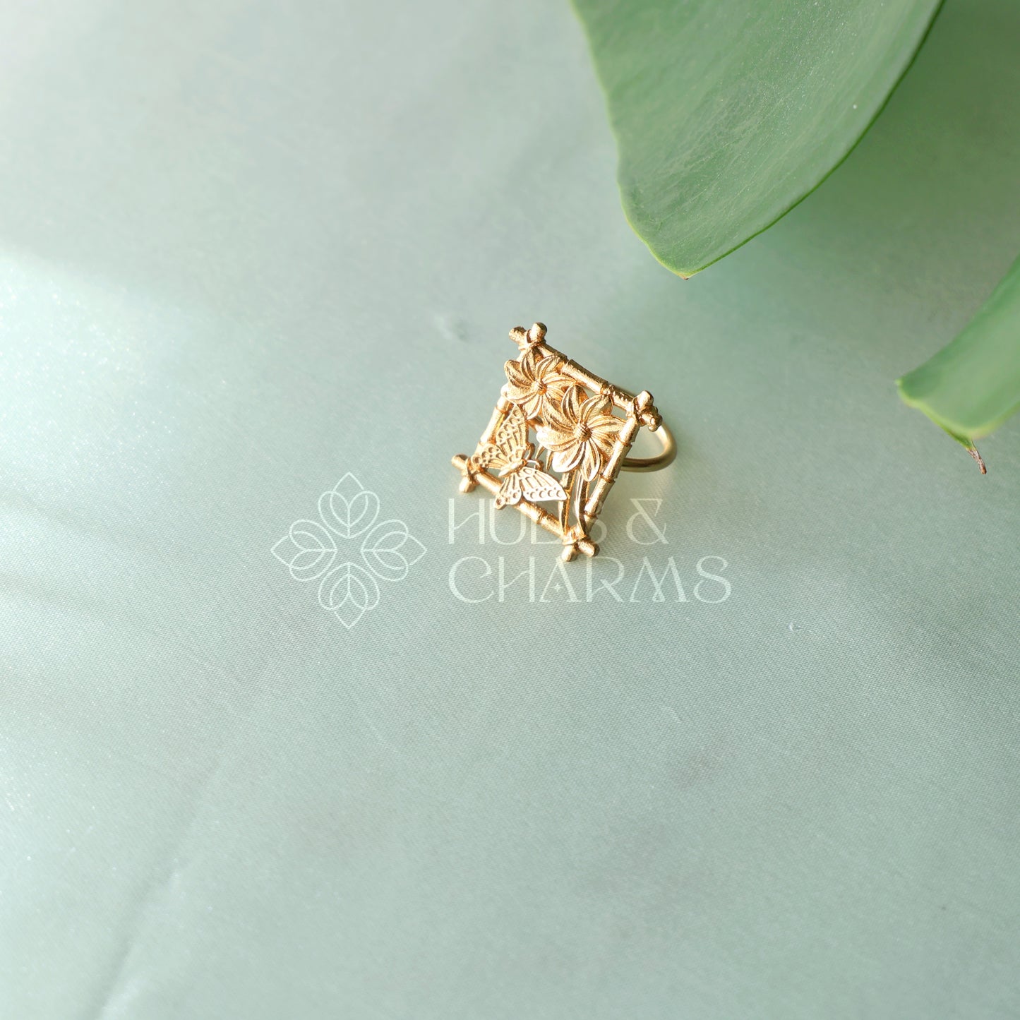 GOLDEN GARDEN FRAME ADJUSTABLE RING