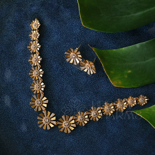 GOLDEN LUMIERE BLOOM AD NECKLACE SET