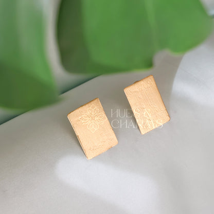 GOLDEN LUXE BLOCK STUD EARRINGS