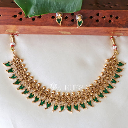 GOLDEN VAIDEHI PALAKKA NECKLACE SET (COLOURS AVAILABLE)