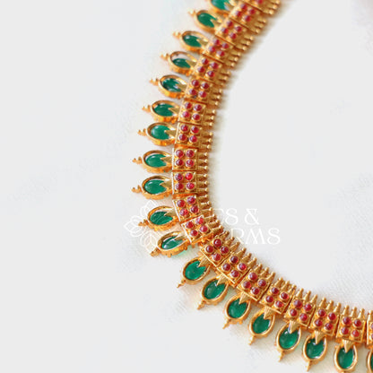 TRADITIONAL RATNA PALAKKA NECKLACE SET