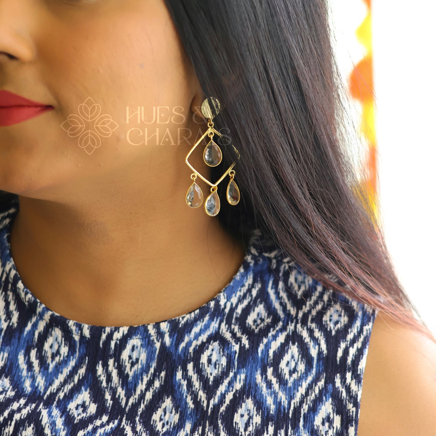 ROYAL GLOSSY RAINDROP EARRING - TRANSPARENT