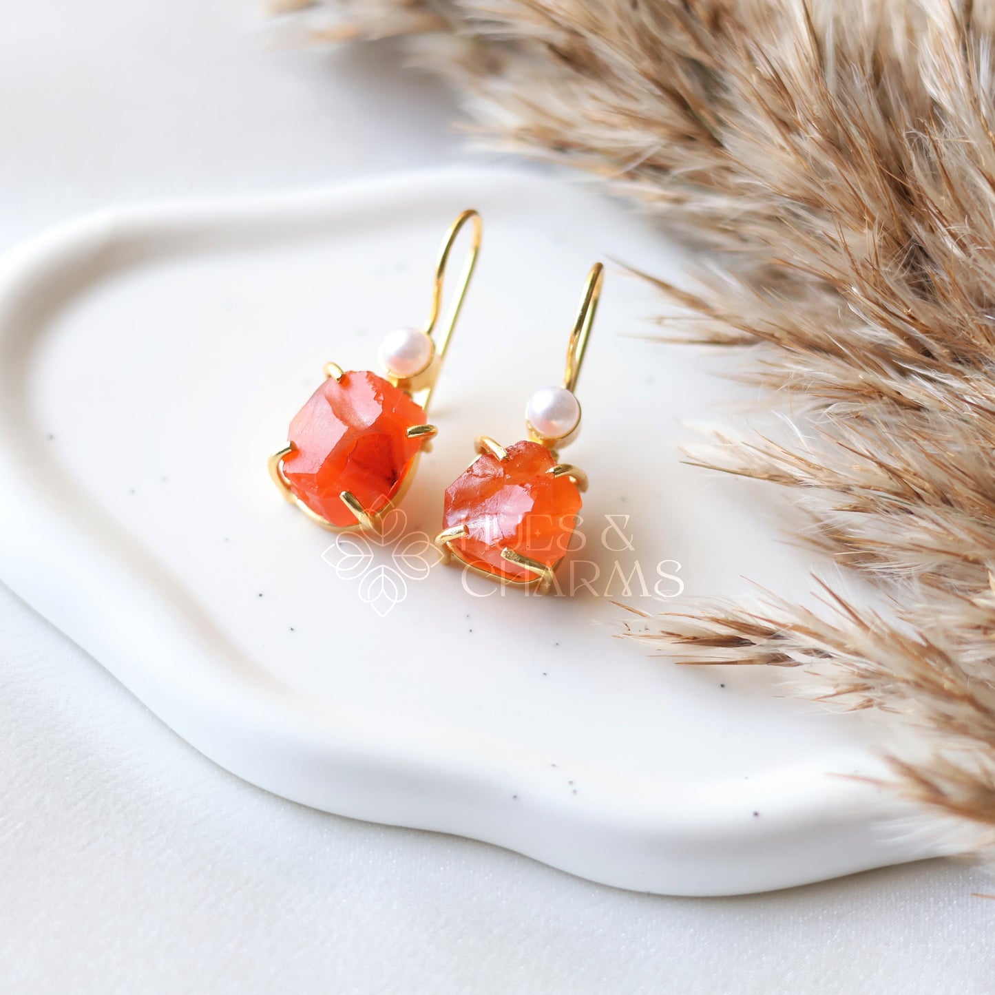 RAW STONE DROP WITH PEARL (COLOURS AVAILABLE )