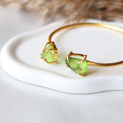 GOLDEN RAW DYED STONE BANGLE - LIGHT GREEN