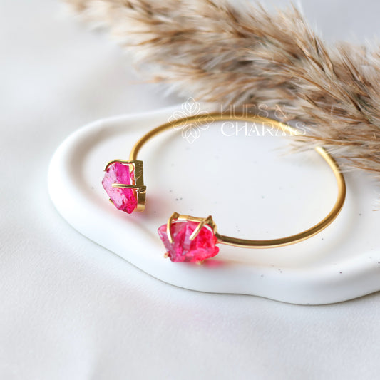 GOLDEN RAW DYED STONE BANGLE - DARK PINK