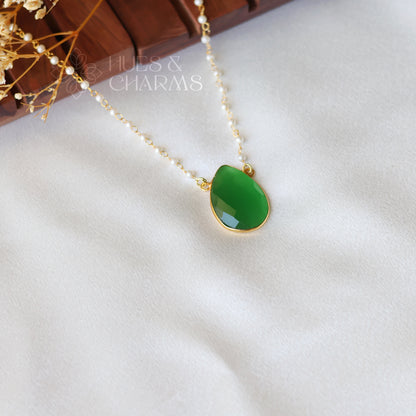 DROP SHAPE GLOSSY NECKPIECE- GREEN