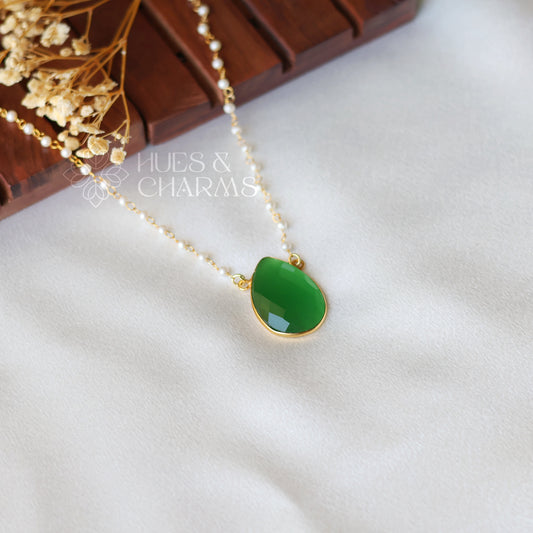 DROP SHAPE GLOSSY NECKPIECE- GREEN