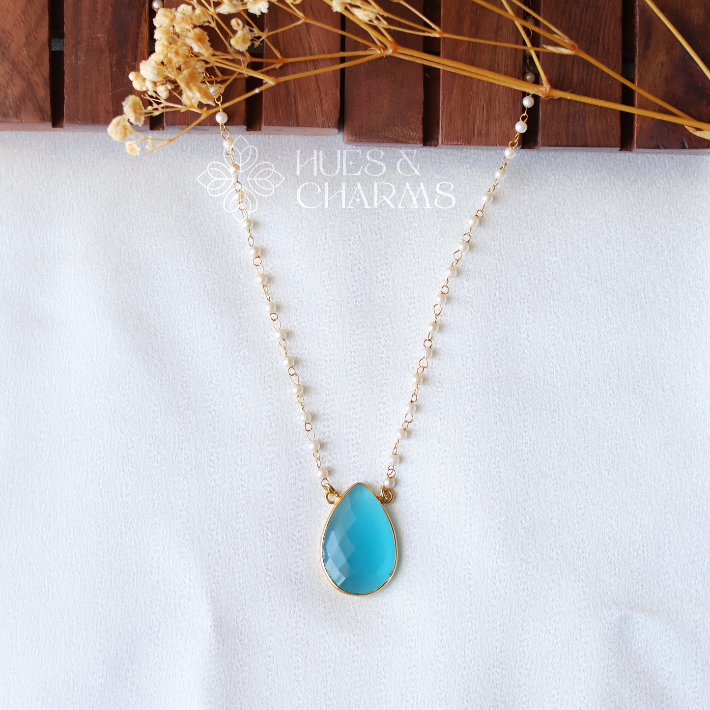 DROP SHAPE GLOSSY NECKPIECE- BLUE