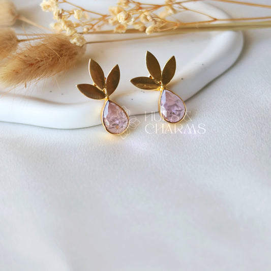 GOLDEN 3 LEAF GLOSSY EARRINGS - LIGHT PINK