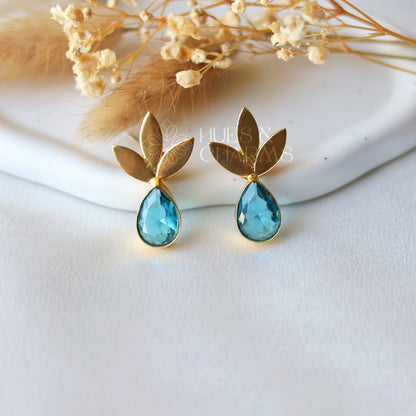 GOLDEN 3 LEAF GLOSSY EARRINGS - SKY BLUE