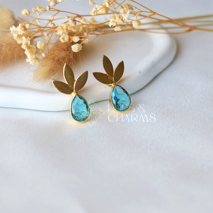 GOLDEN 3 LEAF GLOSSY EARRINGS - SKY BLUE