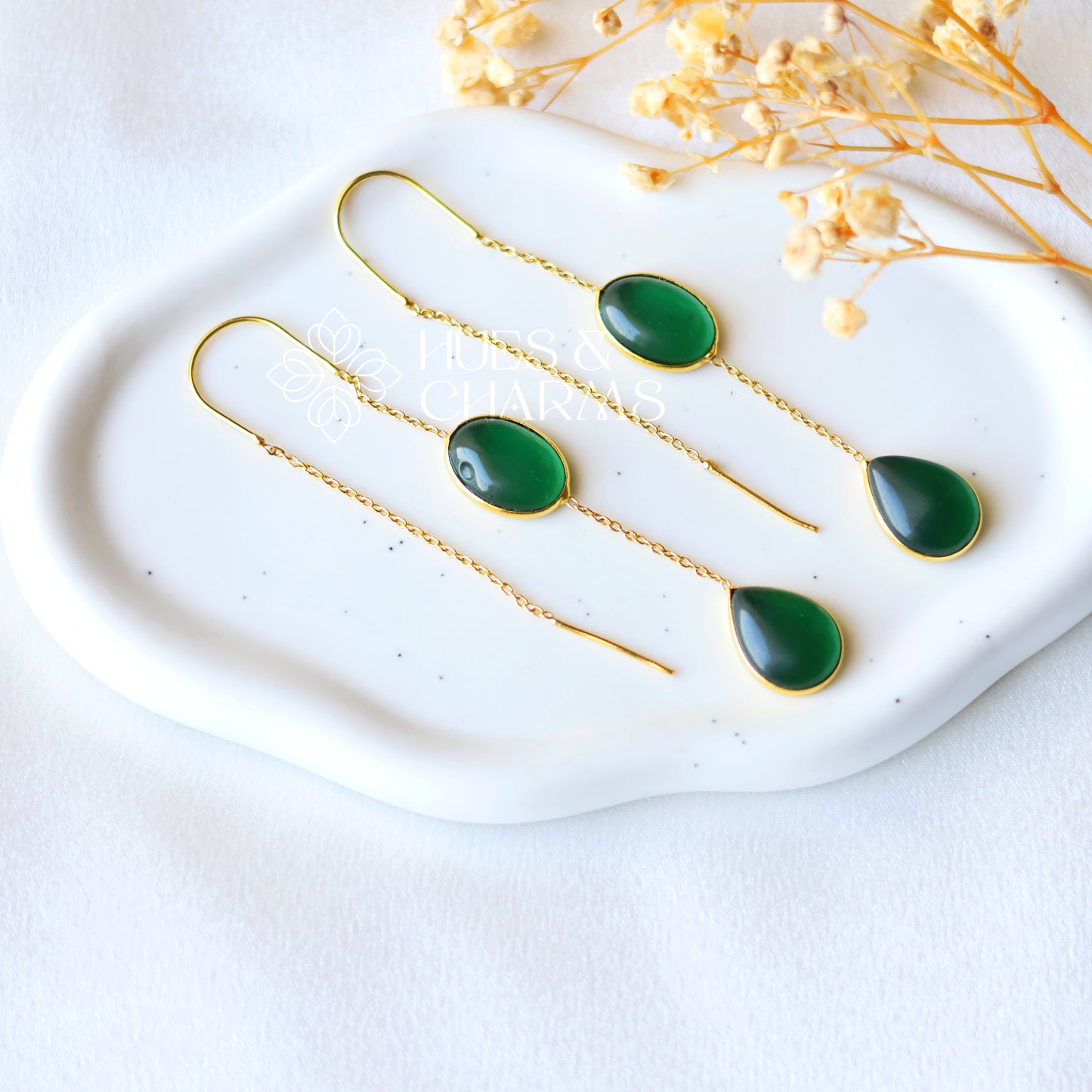 GOLDEN NEEDLE AND THREAD GLOSSY DROP EARRING - GREEN