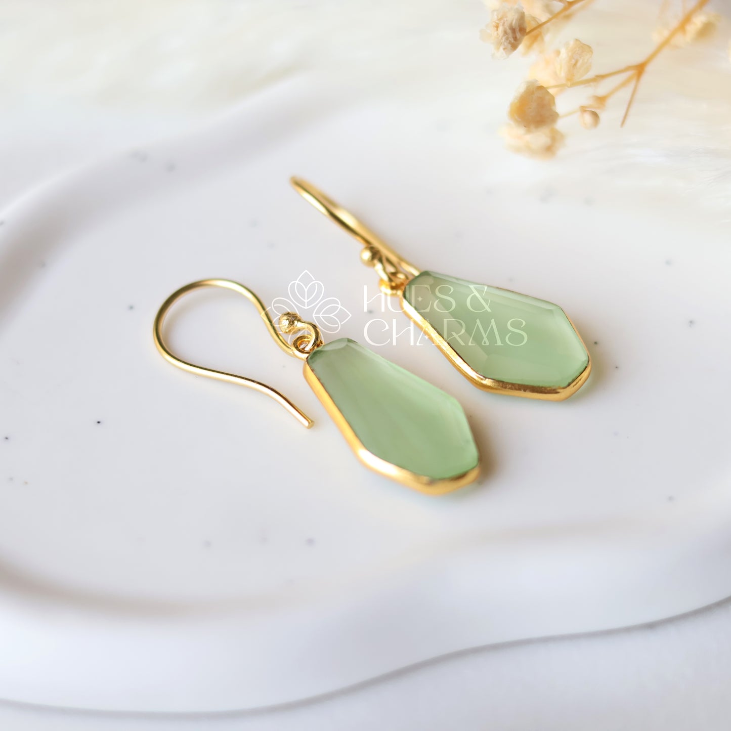 GOLDEN HEXAGON DROP EARRINGS - PASTEL GREEN