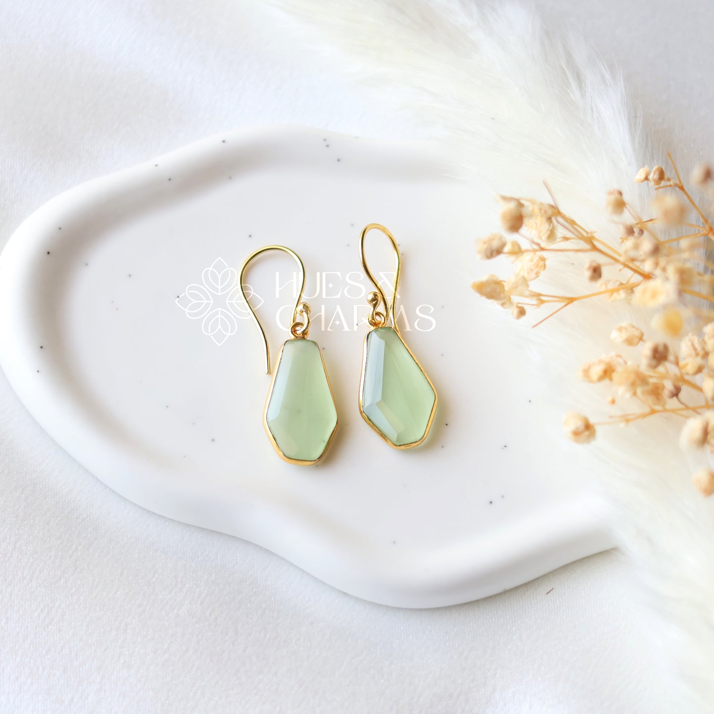 GOLDEN HEXAGON DROP EARRINGS - PASTEL GREEN