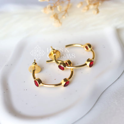 GLOSSY 3 STONE HOOP EARRINGS- RED