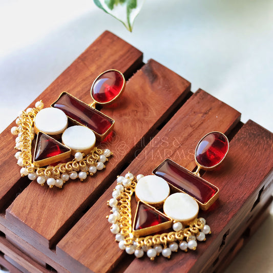 PRECIOUS STATEMENT EARRINGS WITH MOP -MAROON