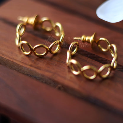 CHAIN DESIGN HOOP EARRINGS