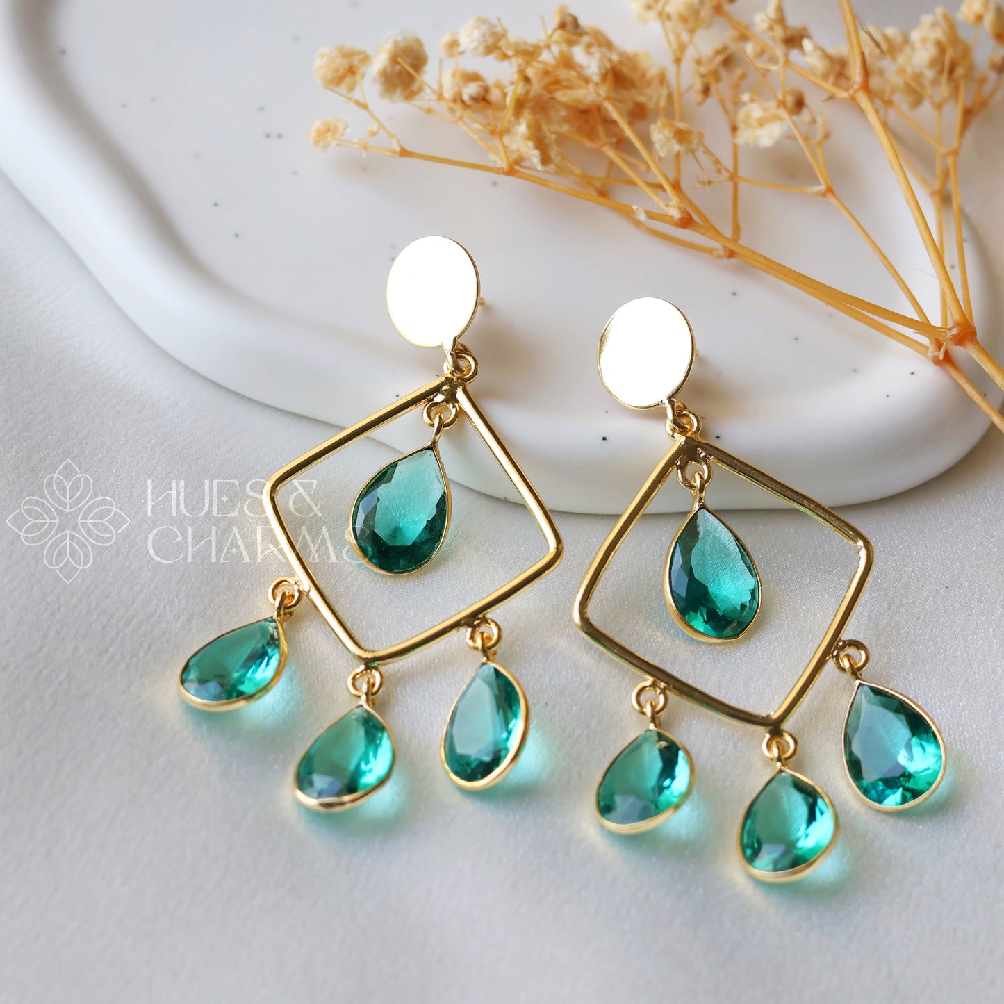 ROYAL GLOSSY RAINDROP EARRING -EMERALD GREEN