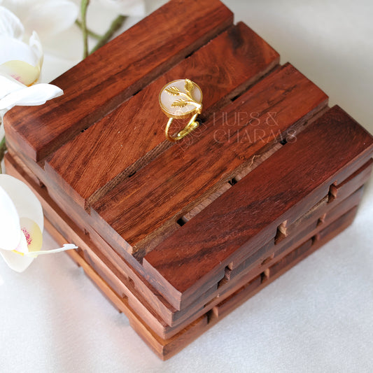 MOP RING WITH GOLDEN LEAF DETAILING