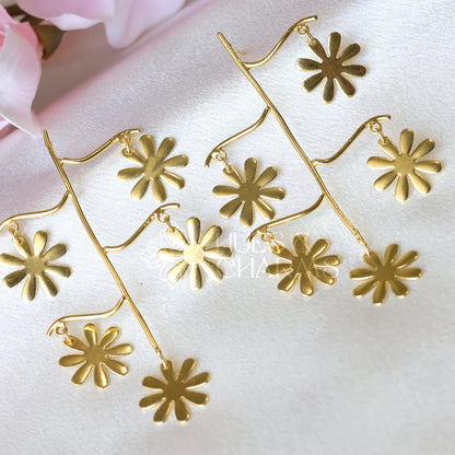 GOLDEN MULTI BRANCH DAISY FLOWER EARRING