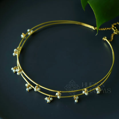GOLDEN TWO LAYER PEARL DEWDROP NECK CUFF