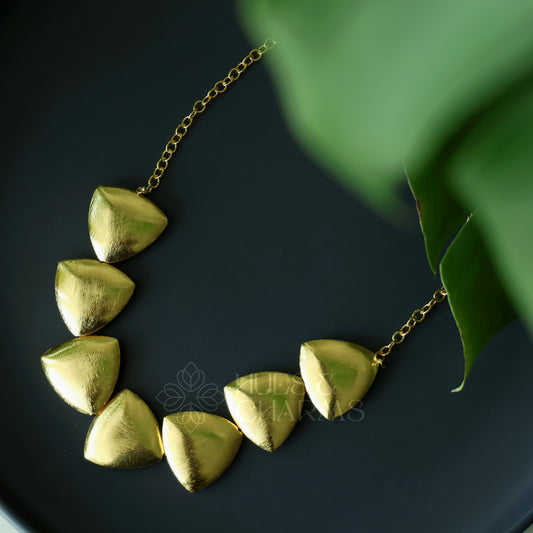 GOLDEN BOLD DUNE NECKLACE