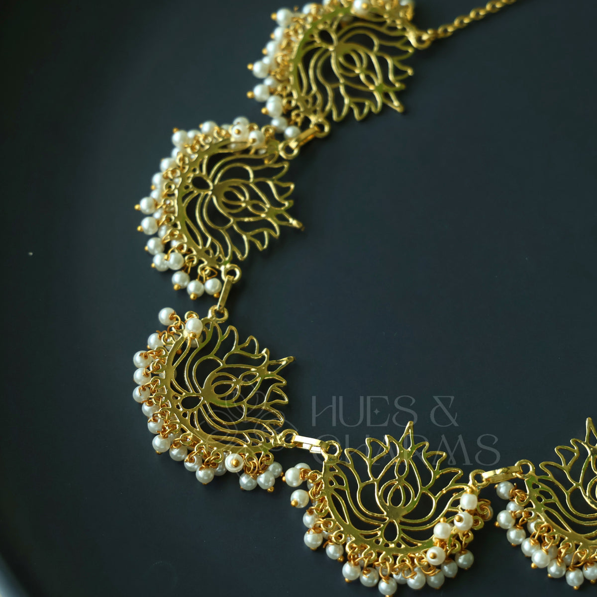 GOLDEN LOTUS NECKLACE WITH PEARLS