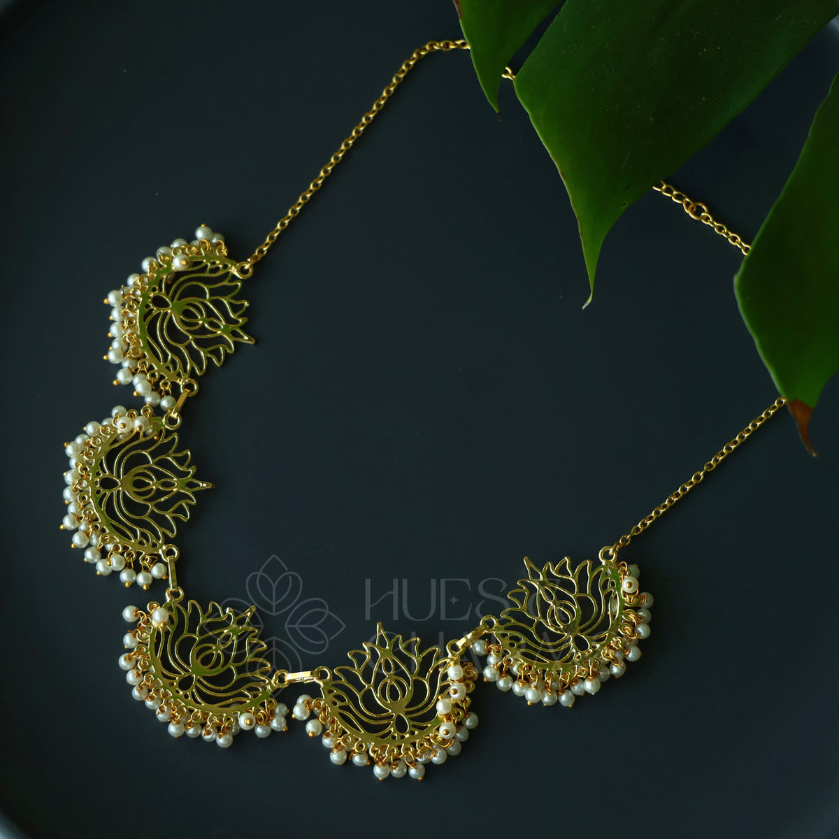 GOLDEN LOTUS NECKLACE WITH PEARLS